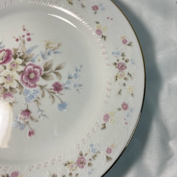 Home Styles Fine China Pink Floral Gold Trim Dessert Plate Made in China - Picture 2 of 6